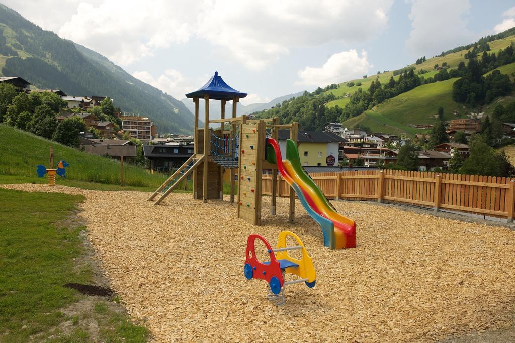 Johanneshof - Dein Mountain Wohlfuehlhotel Saalbach-Hinterglemm Exterior photo
