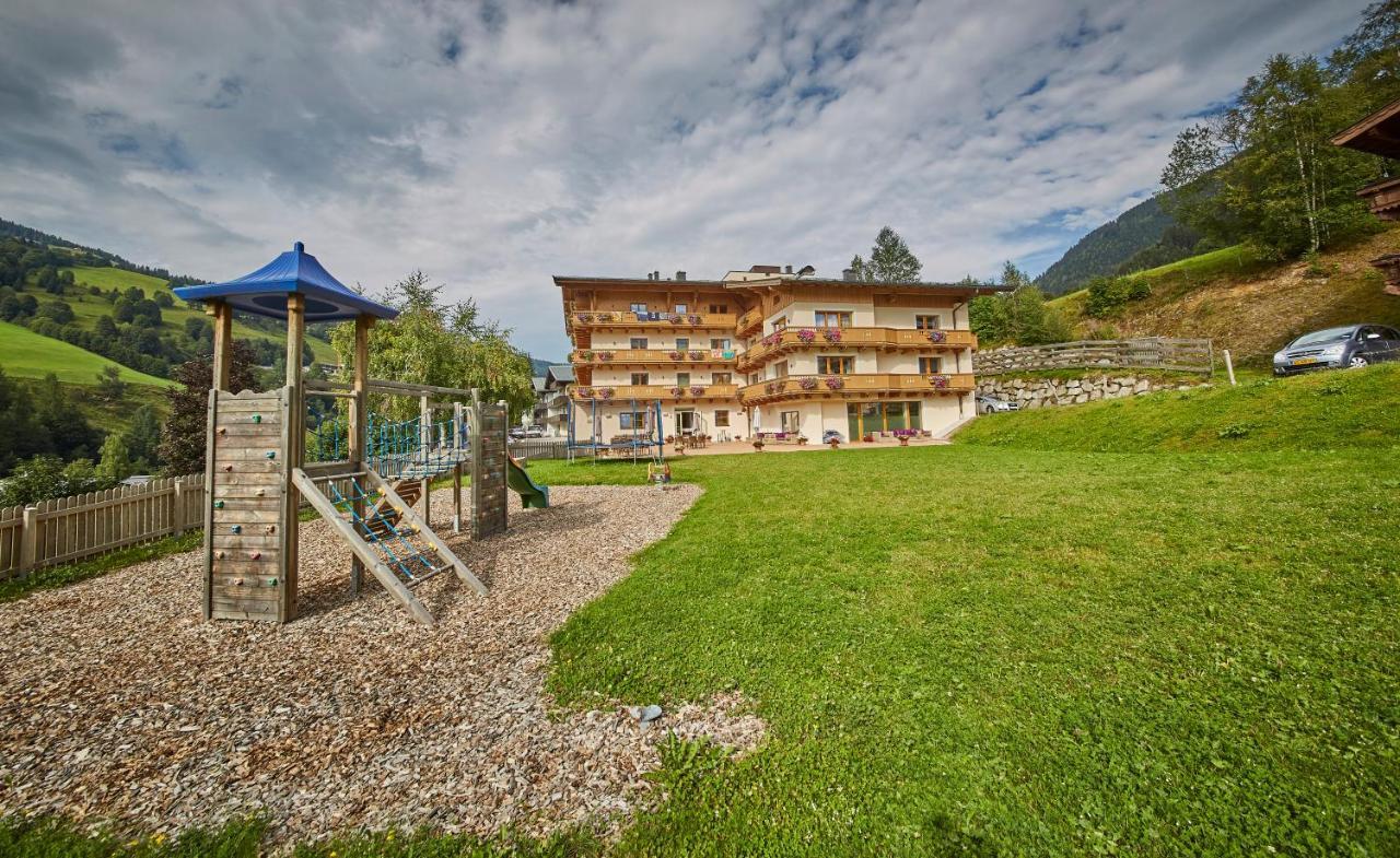 Johanneshof - Dein Mountain Wohlfuehlhotel Saalbach-Hinterglemm Exterior photo